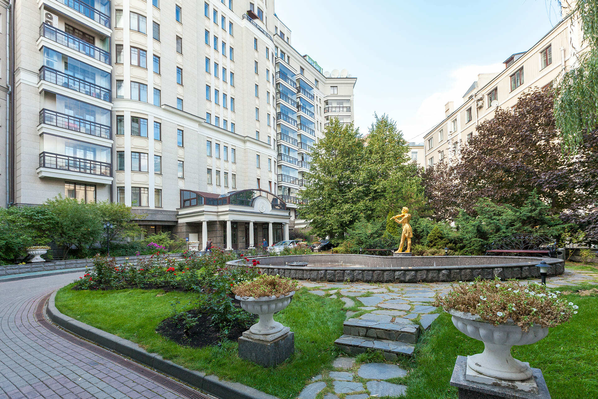 , 8. школа 1231 афанасьевский переулок. г. 2-й неопалимовский переулок. москва, 1 неопалимовский переулок 8.